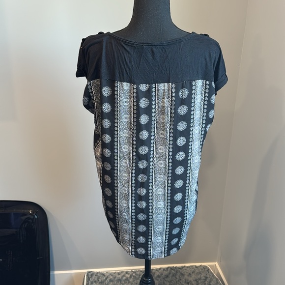 Pink Republic Black Blouse - Picture 8 of 8